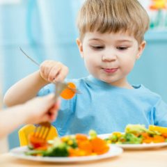 Pediatra Reginaldo Freire participa de bate-papo sobre alimentação infantil