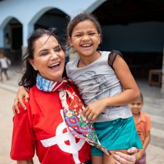 Luiza Brunet visita Fundação da Terra em Pernambuco