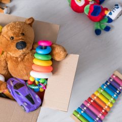 Campanha arrecada brinquedos e livros para crianças do Cervac