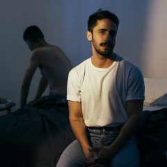 Romero Ferro lança clipe do brega romântico Verdadeiro Amor