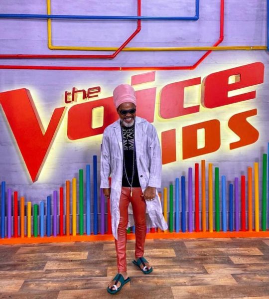 Carlinhos Brown usa Jailson Marcos na estreia do The Voice Kids