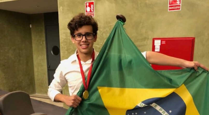 Recifense é o único brasileiro a conquistar ouro em Olimpíada internacional