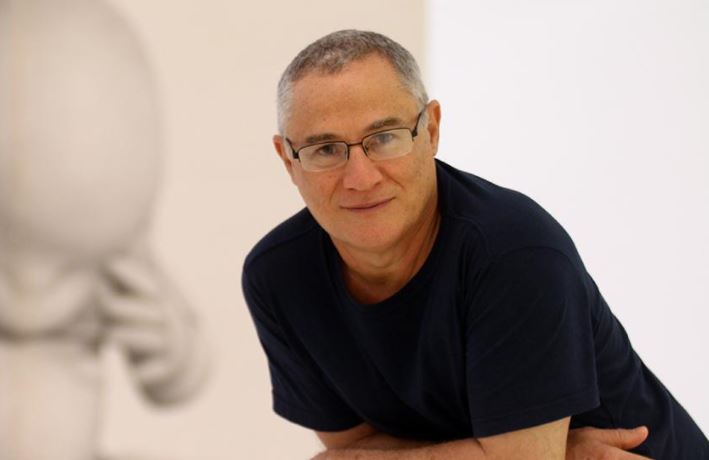 Renato Valle ganha site e livro em celebração aos seus 45 anos de carreira como artista plástico