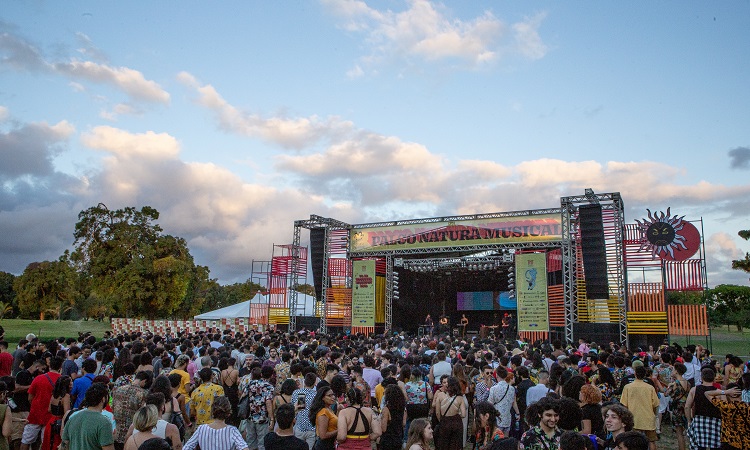 No Ar Coquetel Molotov retoma shows presenciais em novembro