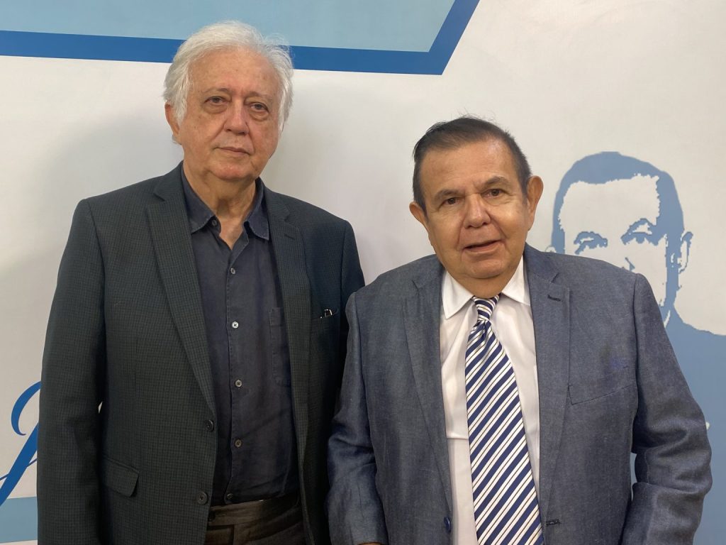 Ângelo Castelo Branco foi eleito para a  da Academia Pernambucana de Letras.