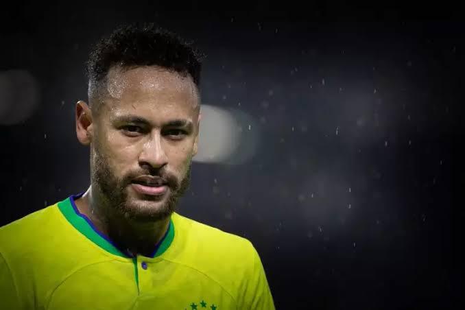 Neymar sofre ruptura do ligamento do joelho e será operado
